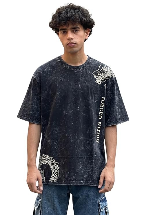 Elite Minimalist Graphic Tee for All Season Wear